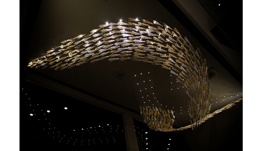 Handcrafted vs. Mass-Produced Chandeliers in Luxury Interior Design